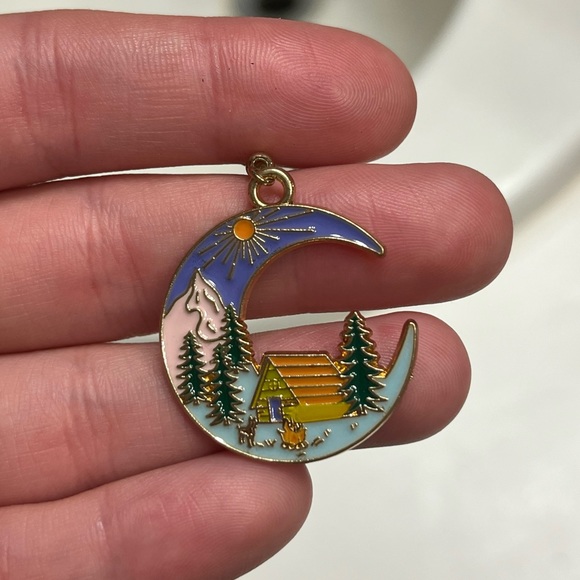 Dangling Earrings - Picture 2 of 3